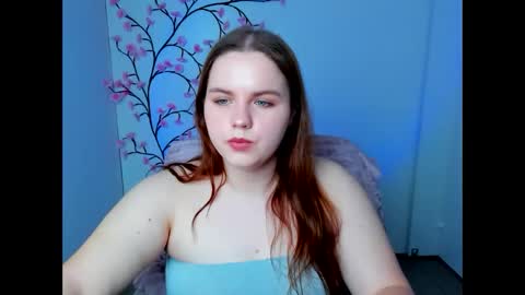 Reina online show from March 28, 6:51 pm