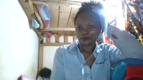 Snapshot of reinechi chatting on May 20, 10:05 pm Reinechi online show from May 20, 10:05 pm