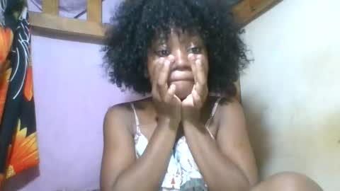 Snapshot of reinechi chatting on May 25, 4:46 pm Reinechi online show from May 25, 4:46 pm