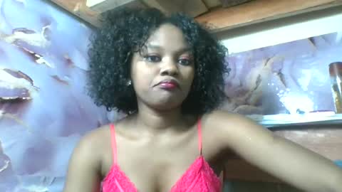 Snapshot of reinechi chatting on June 15, 7:21 am Reinechi online show from June 15, 7:21 am