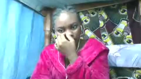 Snapshot of reinechi chatting on July 6, 3:03 pm Reinechi online show from July 6, 3:03 pm
