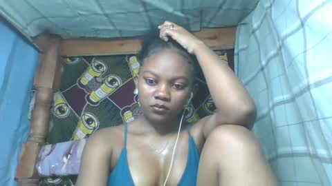 Snapshot of reinechi chatting on July 13, 9:17 pm Reinechi online show from July 13, 9:17 pm