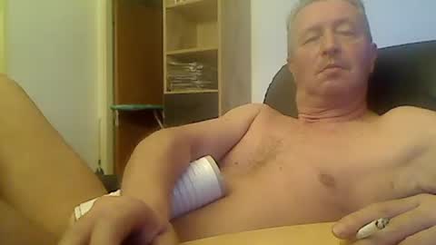reini7211 online show from June 27, 12:59 am