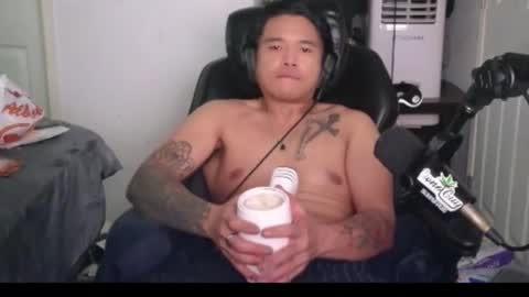 rekt_420_ online show from March 31, 6:52 pm