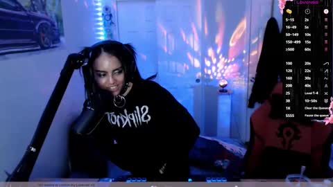 Snapshot of remidarklace chatting on February 7, 3:34 am remidarklace online show from February 7, 3:34 am
