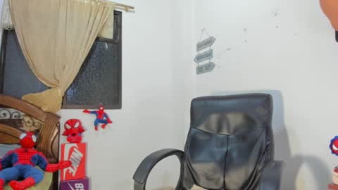 Snapshot of remy_sten chatting on December 2, 11:40 pm Rmy Steen online show from December 2, 11:40 pm