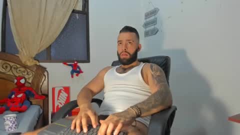Snapshot of remy_sten chatting on December 14, 11:01 pm Rmy Steen online show from December 14, 11:01 pm
