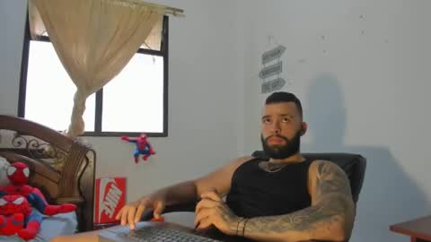 Snapshot of remy_sten chatting on December 18, 10:13 pm Rmy Steen online show from December 18, 10:13 pm