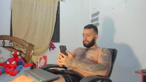 Snapshot of remy_sten chatting on December 19, 11:14 pm Rmy Steen online show from December 19, 11:14 pm