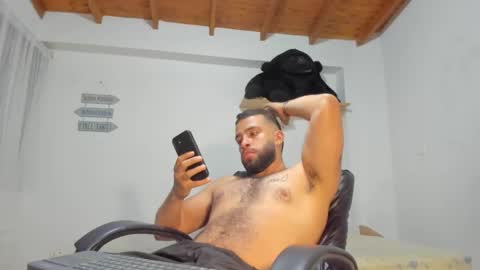 Snapshot of remy_sten chatting on February 6, 11:26 pm Rmy Steen online show from February 6, 11:26 pm