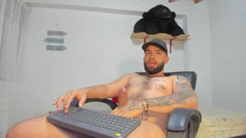 Snapshot of remy_sten chatting on February 7, 10:30 pm Rmy Steen online show from February 7, 10:30 pm