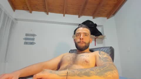 Snapshot of remy_sten chatting on February 18, 1:43 am Rmy Steen online show from February 18, 1:43 am