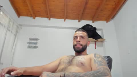 Snapshot of remy_sten chatting on February 22, 9:37 pm Rmy Steen online show from February 22, 9:37 pm