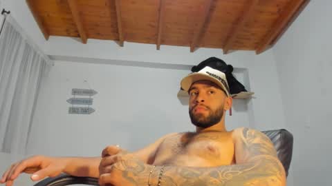 Snapshot of remy_sten chatting on February 26, 2:15 am Rmy Steen online show from February 26, 2:15 am
