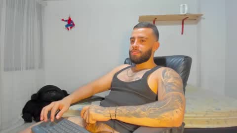 Snapshot of remy_sten chatting on September 9, 12:32 am Rmy Steen online show from September 9, 12:32 am