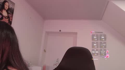 Snapshot of ren_yamashiro chatting on December 9, 6:12 am ren_yamashiro online show from December 9, 6:12 am
