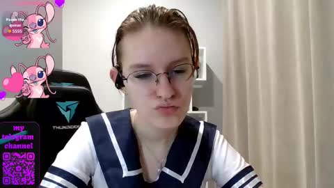 Claire online show from March 7, 6:27 pm
