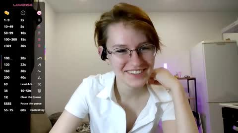Claire online show from March 11, 6:25 pm
