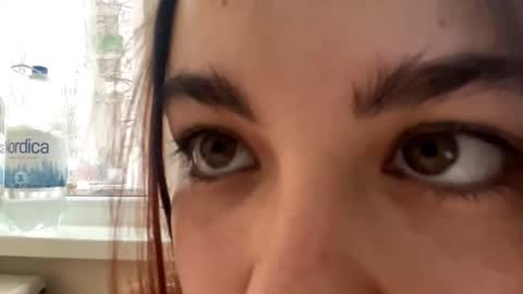 Lily online show from February 7, 6:39 am