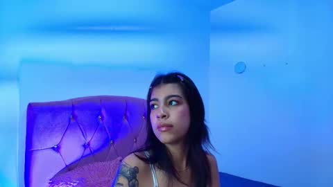 renata_velvet online show from March 12, 11:38 am