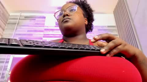 Snapshot of renatafoxter chatting on April 29, 5:30 pm nataly online show from April 29, 5:30 pm