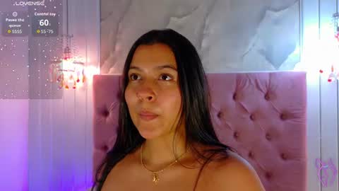 RenataPeach online show from June 21, 3:20 am