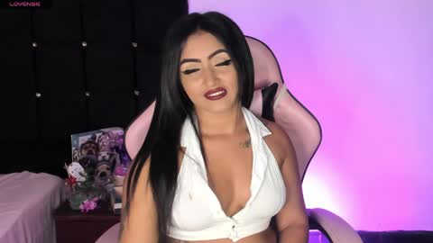 renatawilsom online show from May 20, 2:40 am