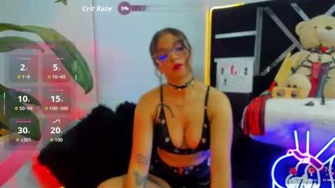 Snapshot of renatha_collins chatting on August 8, 12:46 am Noah master Renatha slave online show from August 8, 12:46 am