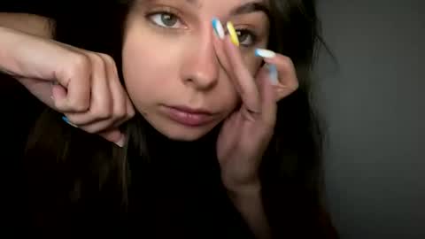 Snapshot of renee_loah chatting on September 19, 10:32 pm renee_loah online show from September 19, 10:32 pm