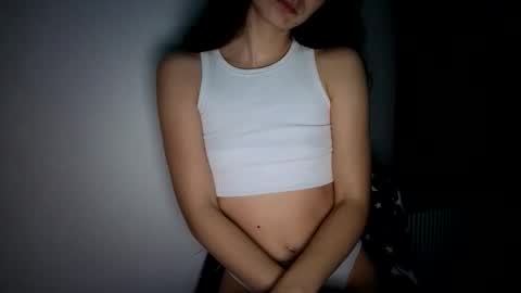 Snapshot of renee_loah chatting on November 5, 10:10 pm renee_loah online show from November 5, 10:10 pm