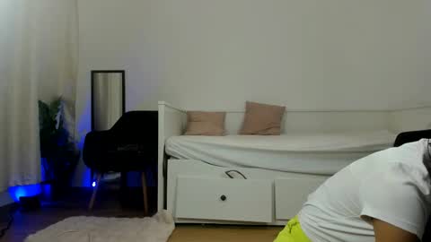 Rena online show from February 19, 5:03 am