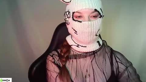Renesme White Im here from Monday to Friday online show from May 18, 2:07 am