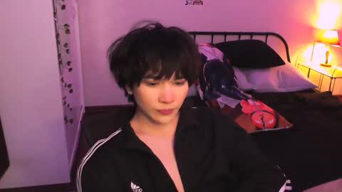 rennuts online show from October 12, 12:37 pm