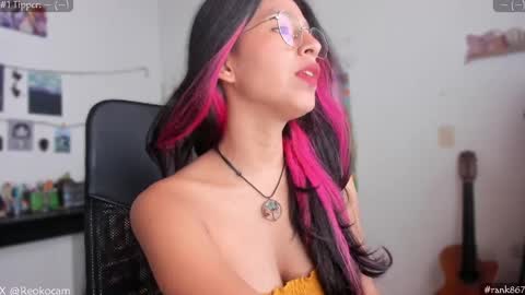 Snapshot of reoko_ chatting on May 2, 6:57 pm Reoko online show from May 2, 6:57 pm