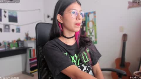 Snapshot of reoko_ chatting on May 3, 7:09 pm Reoko online show from May 3, 7:09 pm