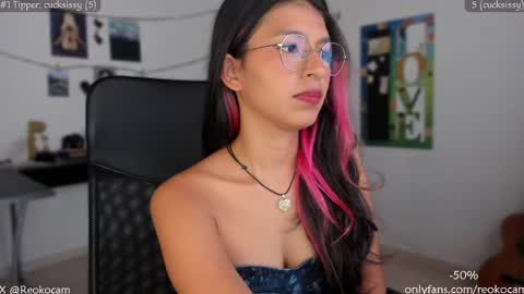 Snapshot of reoko_ chatting on May 9, 8:47 pm Reoko online show from May 9, 8:47 pm