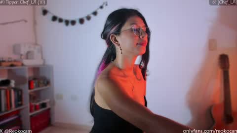Snapshot of reoko_ chatting on May 16, 7:45 pm Reoko online show from May 16, 7:45 pm