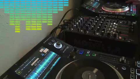 Snapshot of reticuli chatting on July 7, 11:53 pm GearPorn online show from July 7, 11:53 pm