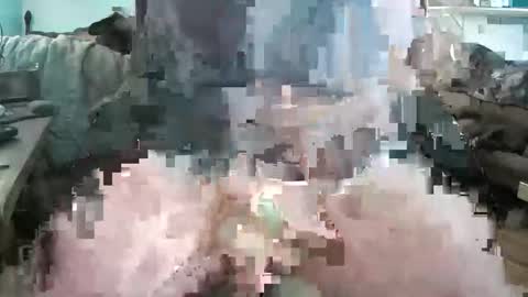 Snapshot of revel72 chatting on February 6, 12:52 pm revel72 online show from February 6, 12:52 pm