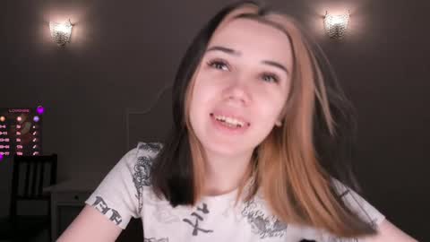 Elin online show from December 3, 1:08 am