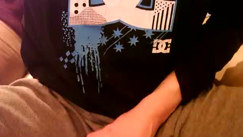 Snapshot of rexxarr chatting on December 11, 3:56 am Mark online show from December 11, 3:56 am