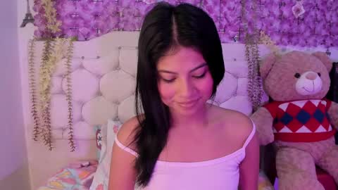 Snapshot of rey26_mila_ chatting on March 31, 8:26 am rey26_mila_ online show from March 31, 8:26 am