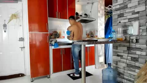 reymasterhot online show from October 4, 9:13 pm