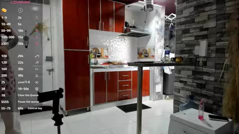 reymasterhot online show from November 11, 8:20 pm