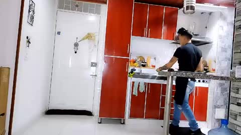 reymasterhot online show from March 20, 6:35 pm