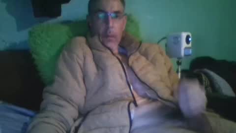 Snapshot of reyes_albert2006 chatting on January 12, 10:20 am reyes_albert2006 online show from January 12, 10:20 am