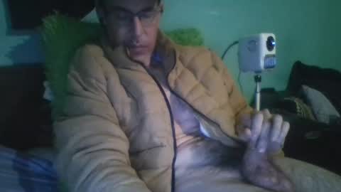 Snapshot of reyes_albert2006 chatting on January 18, 10:19 am reyes_albert2006 online show from January 18, 10:19 am