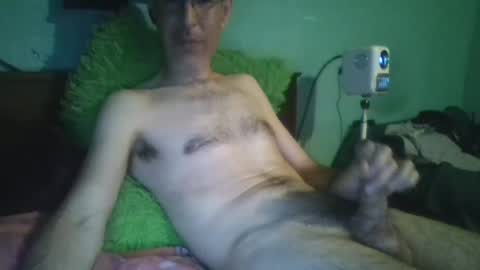 Snapshot of reyes_albert2006 chatting on May 17, 8:34 am reyes_albert2006 online show from May 17, 8:34 am
