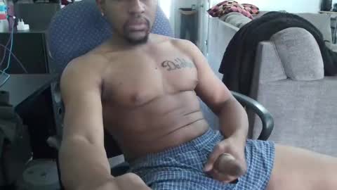 Snapshot of rfryre chatting on March 8, 4:06 pm Taye online show from March 8, 4:06 pm