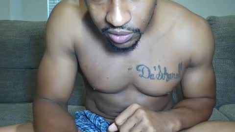 Snapshot of rfryre chatting on September 29, 12:10 pm Taye online show from September 29, 12:10 pm